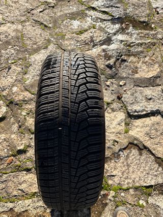4 Llantas 4 tornillos 205/60R16 con cubiertas