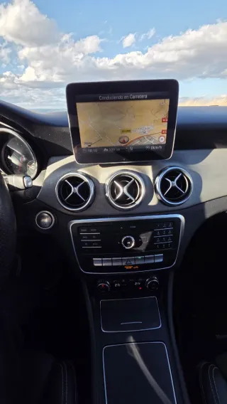 Mercedes-Benz GLA 2020