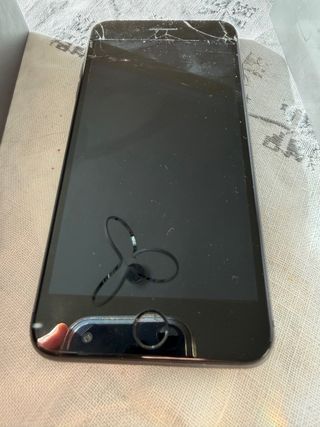 iPhone 8 Plus 256GB schermo rotto