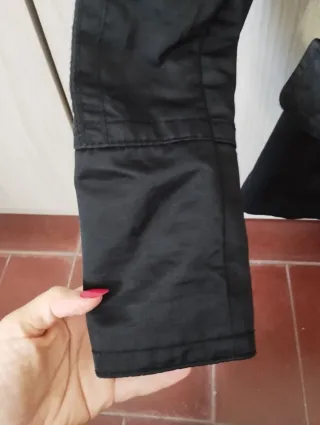 Chaqueta Zara negra con cinturón