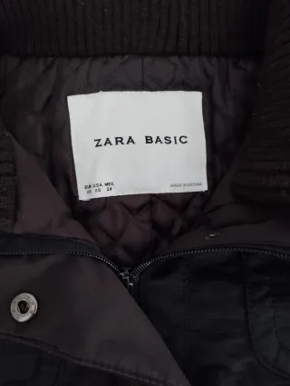 Chaqueta Zara negra con cinturón
