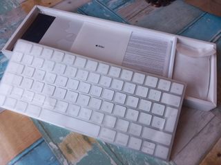 Teclado y Ratón Inalámbrico Apple Blanco