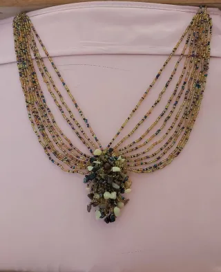 Collana e orecchini bigiotteria