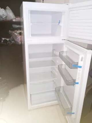 Nevera casi nueva, 2 meses de uso