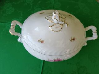 Zuppiera in porcellana con rose