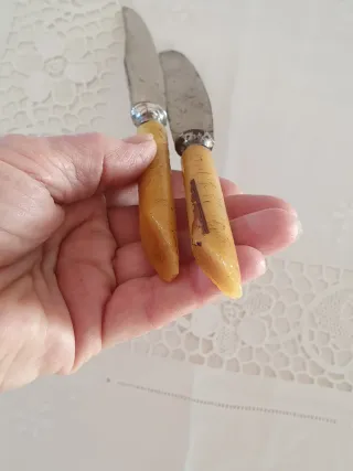 2 antichi coltelli Fr. Sch. bachelite gialla
