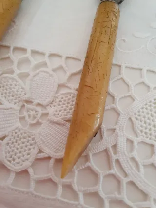 2 antichi coltelli Fr. Sch. bachelite gialla