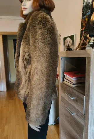 Chaqueta pelo Zara marrón, nueva.