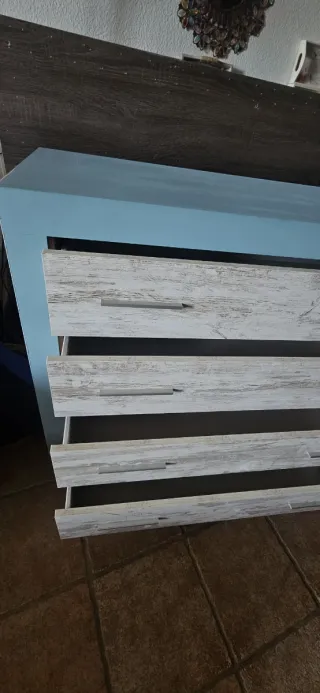 Cómoda Azul y Gris Clara