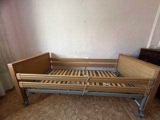 Cama geriátrica Antares madera y metal