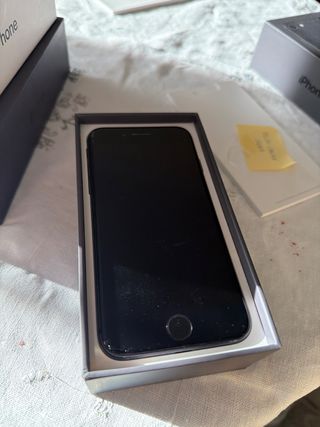 iPhone 8 64GB Nero Schermo Danneggiato
