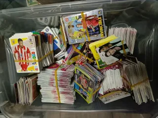 Mega lote de cromos de fútbol