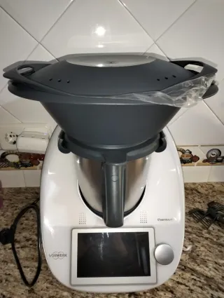 Thermomix TM6 + Vaso extra sin usar
