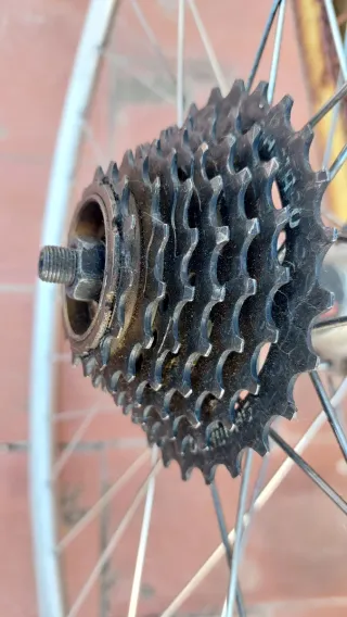 Ruedas carretera marca de aro rigida 7 piñones