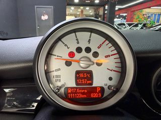 MINI COOPER D 109cv Automático