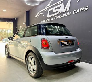 MINI COOPER D 109cv Automático