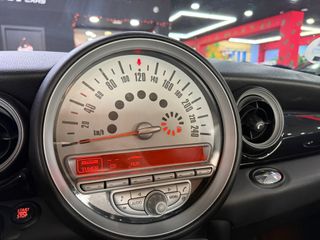 MINI COOPER D 109cv Automático