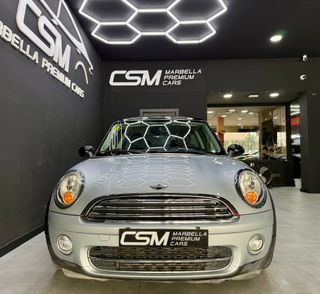 MINI COOPER D 109cv Automático