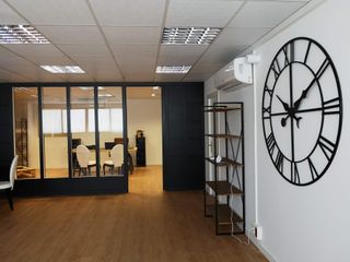 Mobiliario oficina industrial completo