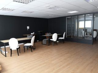 Mobiliario oficina industrial completo