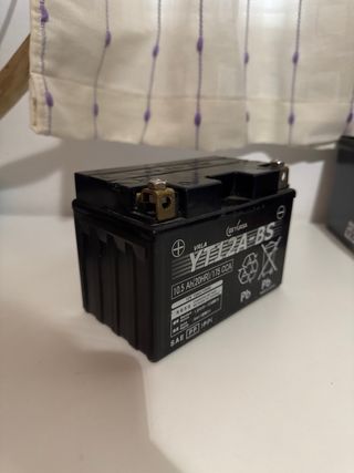 Batería Moto Yuasa YT12A-BS VRLA