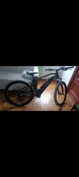 Bicicleta eléctrica ST Rockrider 500