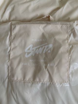 Cazadora Pull&Bear blanca sin estrenar