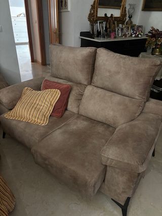 Conjunto 2 sofás de tela marrones