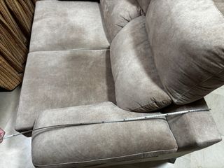 Conjunto 2 sofás de tela marrones