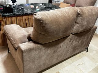 Conjunto 2 sofás de tela marrones