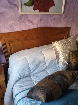 Dormitorio madera color marrón de 1,35 x 1,90