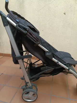 Cochecito Chicco negro