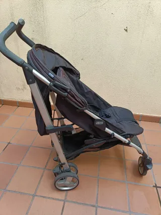 Cochecito Chicco negro