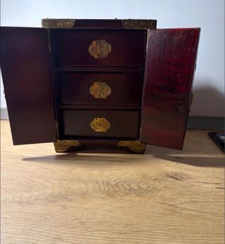 Joyero antiguo madera y latón