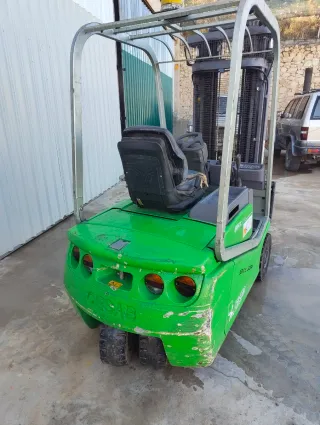 Carretilla elevadora eléctrica Cesab Blitz 315