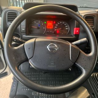 Nissan NT400 Casbtar