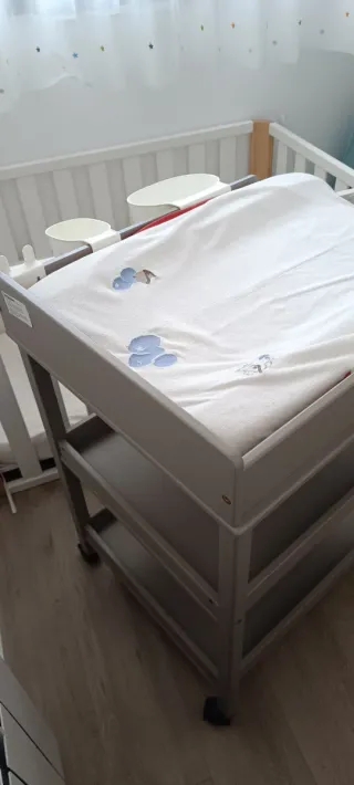 Cambiador bebé con todos los accesorios
