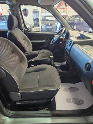 Peugeot Partner 2.0hdi 90cv,93.000k,año 2006,1dueñ