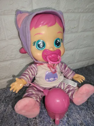 Muñeca Bebé Llorón Katty