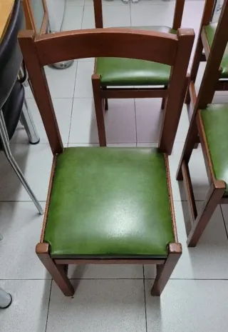 Juego de 4 sillas de comedor madera y polipiel