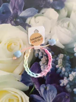 Pulseras hechas a mano