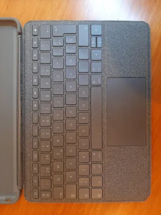 Funda Teclado Combo Touch iPad 7ª Gen