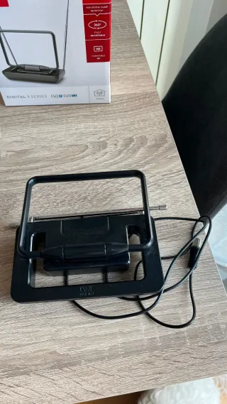 Antena TV One For All SV9015 Interior