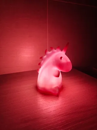 Luce notturna unicorno rosa