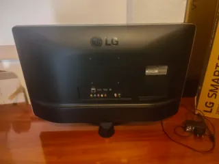 Televisor LG Smart TV 28