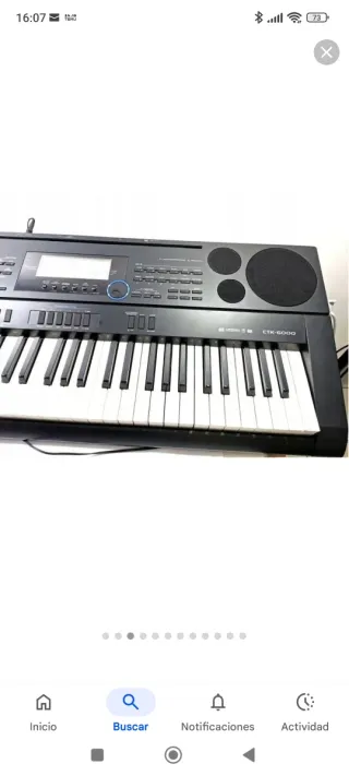 Teclado Casio CTK-6000 con patas
