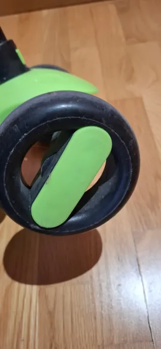 Monopatín Sawyer 3 Ruedas Verde