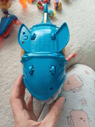 Barco Pirata Tiburón Cofre y 20 Figuras