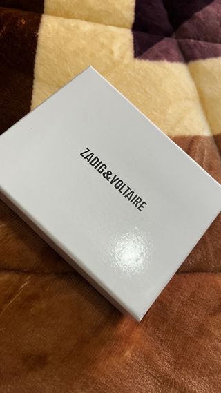 Cartera Zadig & Voltaire blanca.
