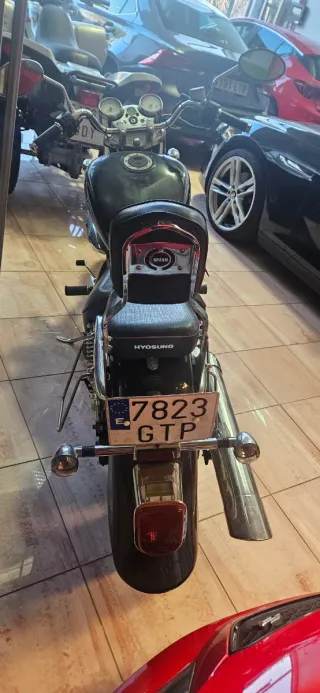 Hyosung Aquila V-Twin 2010